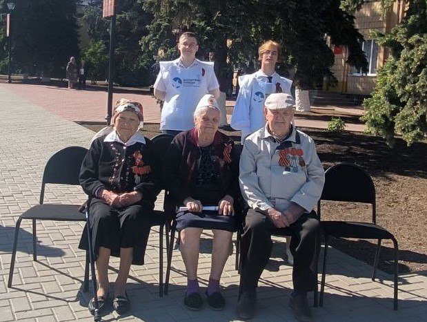 photo 3 2025 05 12 21 40 44